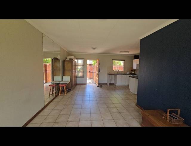 2 BEDROOM TOWNHOUSE FOR SALE IN MONTANA